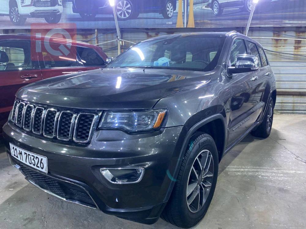 جیپ گراند شیرۆکی